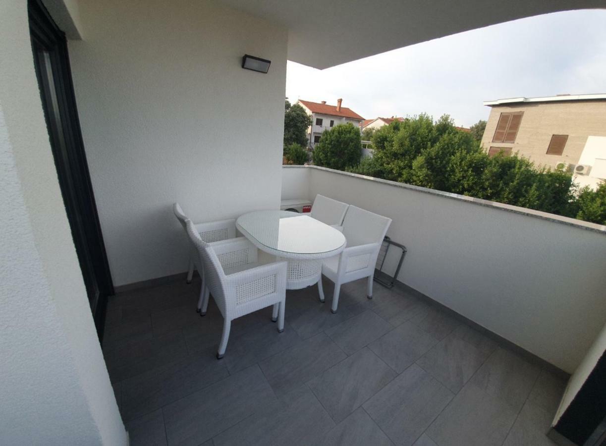 Black&White Krk Town Exterior photo